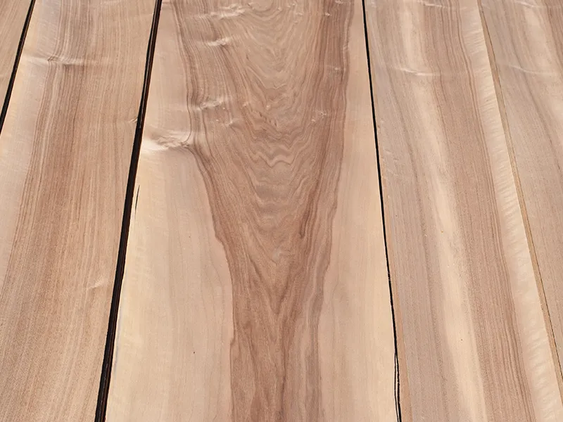 0,9mm Nussbaum europ&auml;isch Furnier