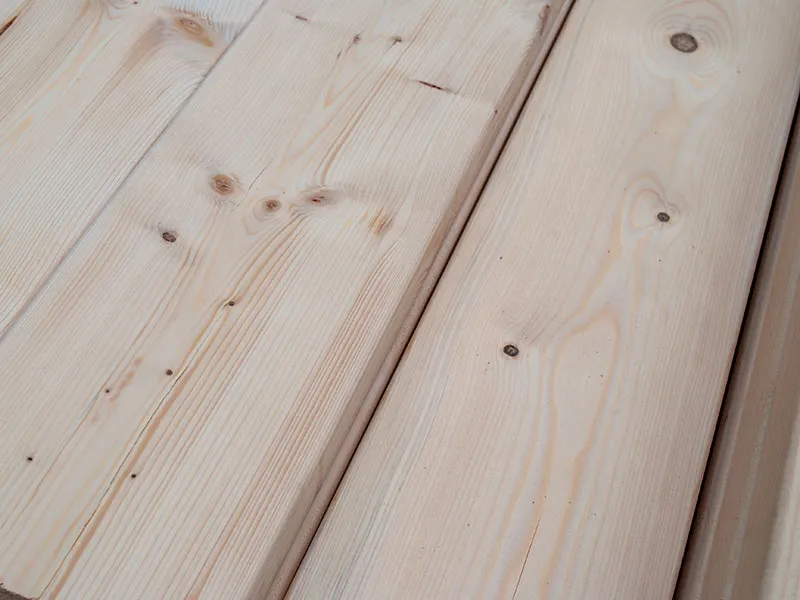 44x243mm nord.Fichte Glattkantbretter US