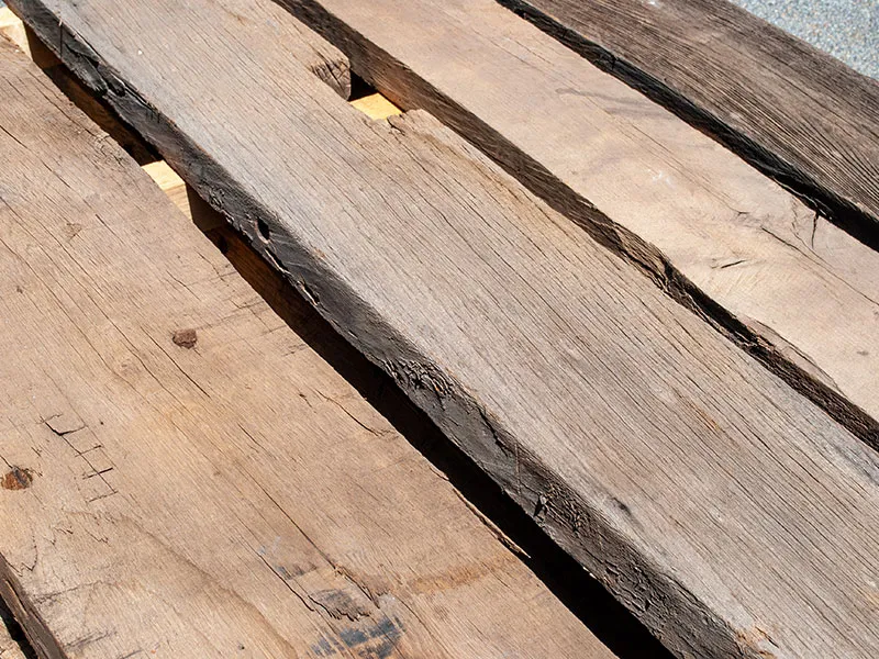 130mm Eiche Altholz Blockwandbohlen KD 130mm Eiche Altholz Blockwandbohlen KD